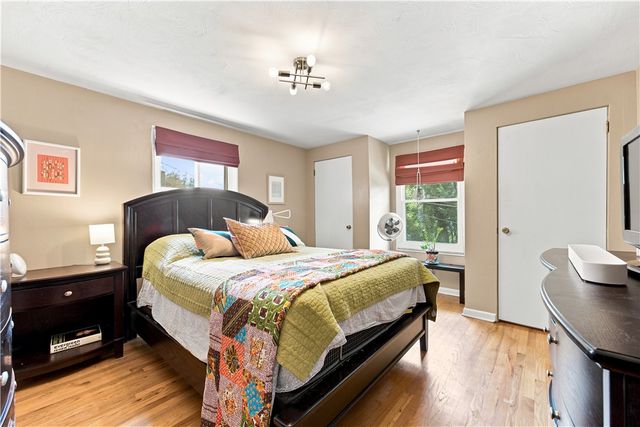 139 Lilmont Dr, Swissvale, PA 15218