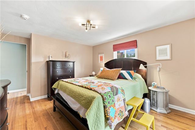 139 Lilmont Dr, Swissvale, PA 15218