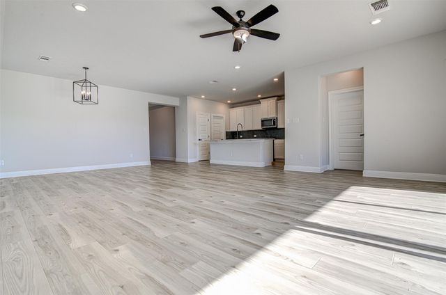 111 Nandina PATH, Bastrop, TX 78602
