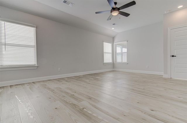 111 Nandina PATH, Bastrop, TX 78602