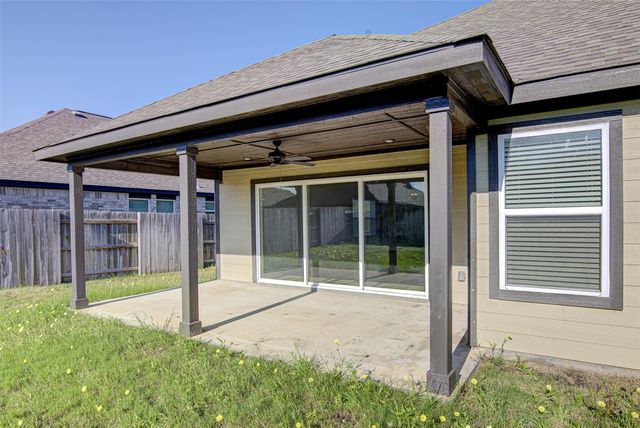 111 Nandina PATH, Bastrop, TX 78602