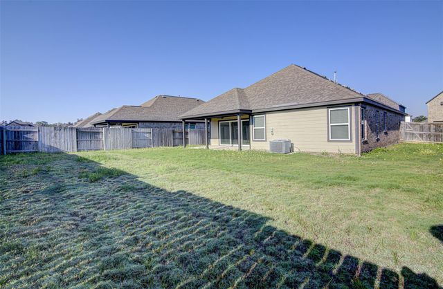 111 Nandina PATH, Bastrop, TX 78602