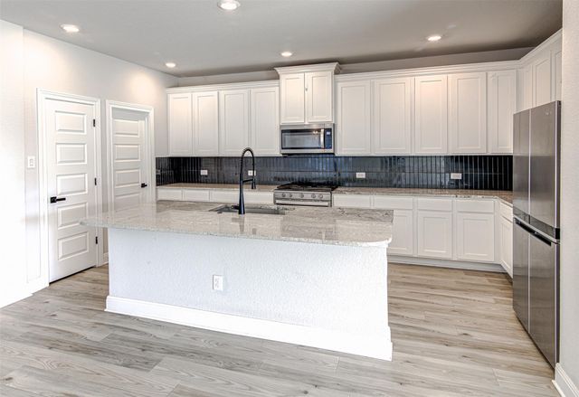 111 Nandina PATH, Bastrop, TX 78602