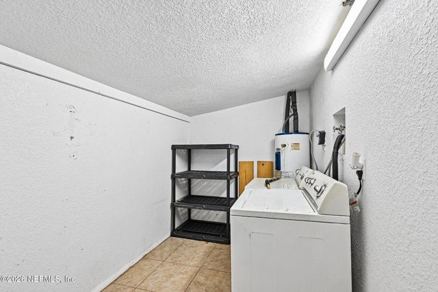 113 SUZANNE Avenue D, Orange Park, FL 32073
