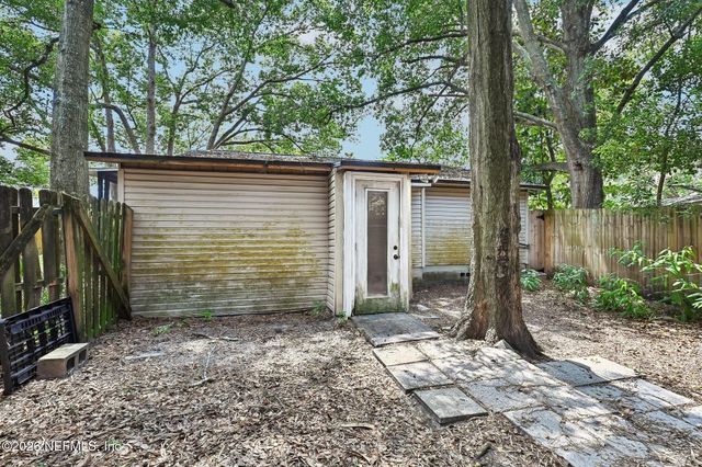 113 SUZANNE Avenue D, Orange Park, FL 32073