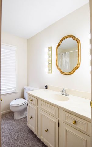 1059 Robertson Rd, Gallatin, TN 37066