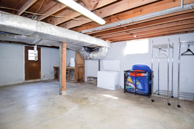 1059 Robertson Rd, Gallatin, TN 37066