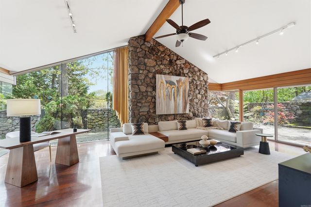 2 Glenridge Road, Little Rock, AR 72227