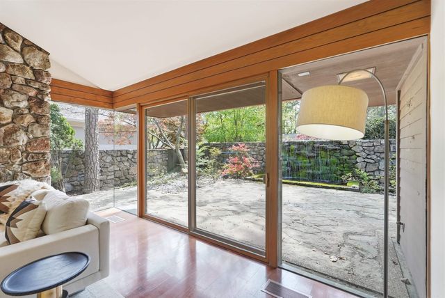 2 Glenridge Road, Little Rock, AR 72227