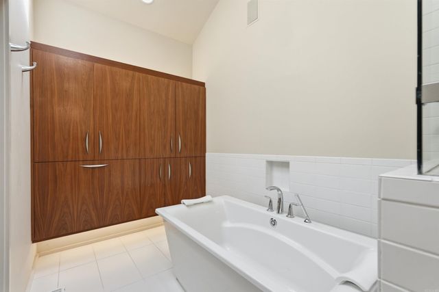 2 Glenridge Road, Little Rock, AR 72227