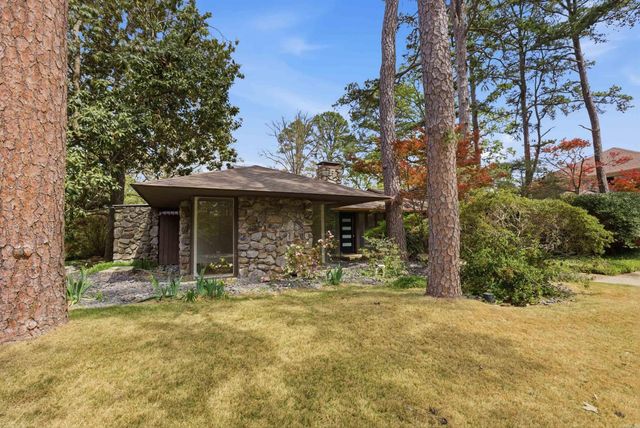 2 Glenridge Road, Little Rock, AR 72227