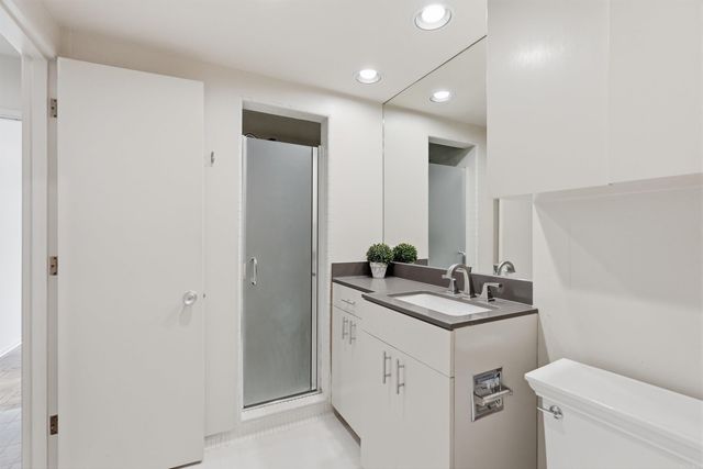 2 Glenridge Road, Little Rock, AR 72227