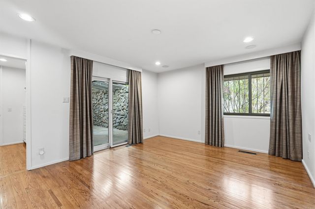 2 Glenridge Road, Little Rock, AR 72227