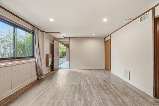 2 Glenridge Road, Little Rock, AR 72227