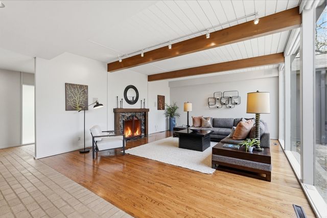 2 Glenridge Road, Little Rock, AR 72227