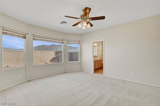 6824 Woodland Vase Court, Las Vegas, NV 89131