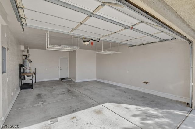 6824 Woodland Vase Court, Las Vegas, NV 89131