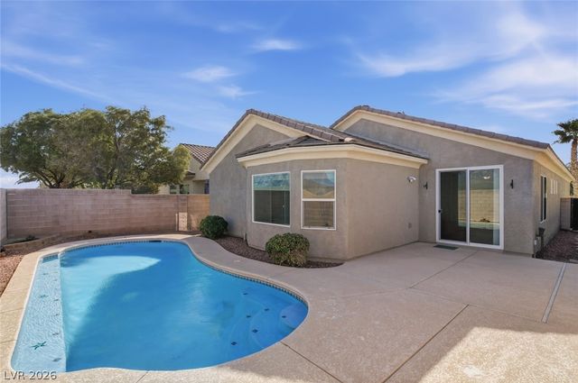 6824 Woodland Vase Court, Las Vegas, NV 89131