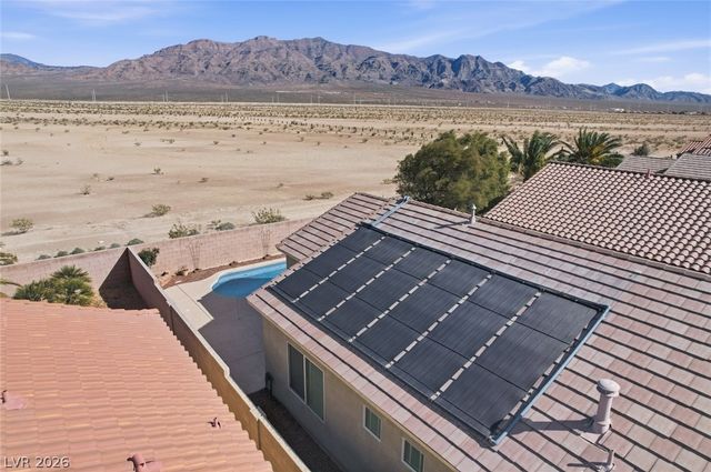 6824 Woodland Vase Court, Las Vegas, NV 89131