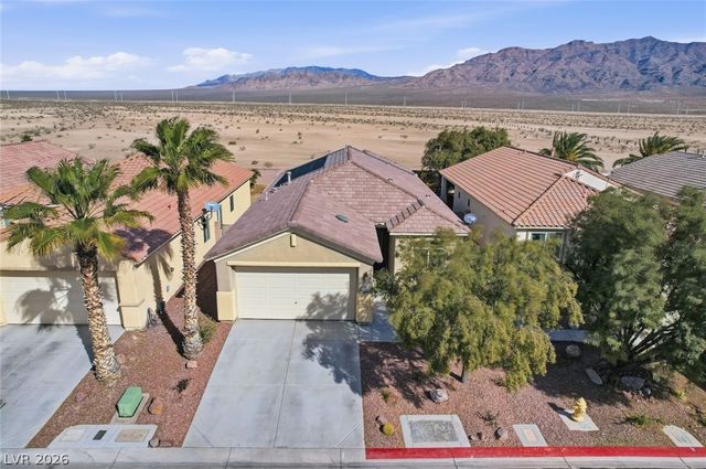 6824 Woodland Vase Court, Las Vegas, NV 89131