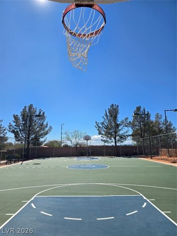 6824 Woodland Vase Court, Las Vegas, NV 89131