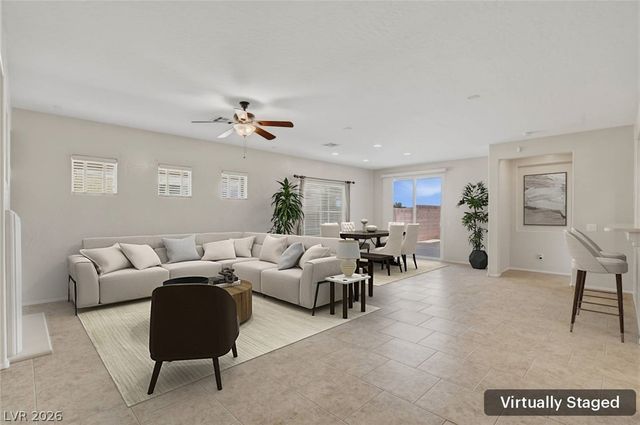 6824 Woodland Vase Court, Las Vegas, NV 89131