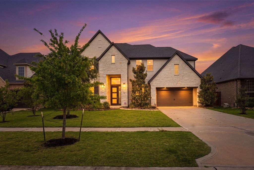 417 Ripple Edge Court, Katy, TX 77493