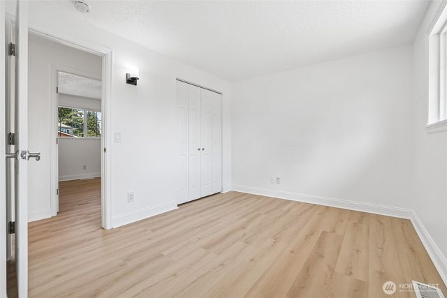 4605 224th Place SW, Mountlake Terrace, WA 98043