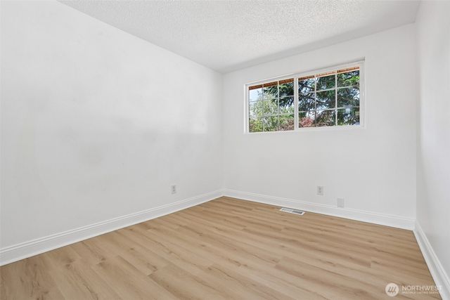 4605 224th Place SW, Mountlake Terrace, WA 98043