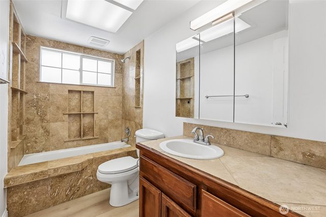 4605 224th Place SW, Mountlake Terrace, WA 98043