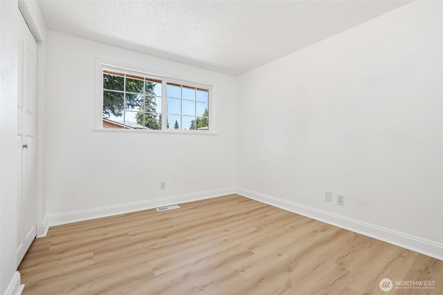 4605 224th Place SW, Mountlake Terrace, WA 98043