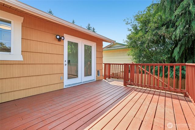 4605 224th Place SW, Mountlake Terrace, WA 98043