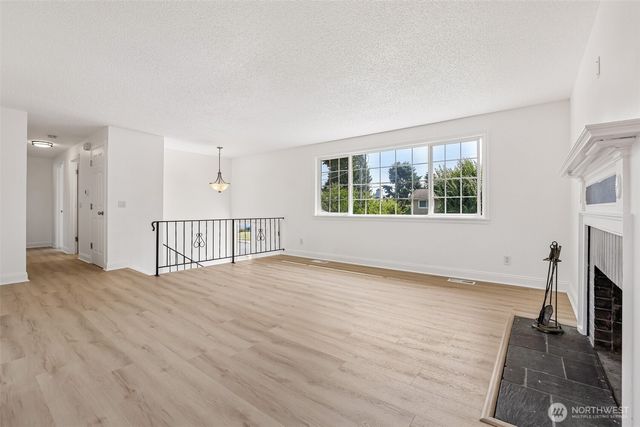 4605 224th Place SW, Mountlake Terrace, WA 98043