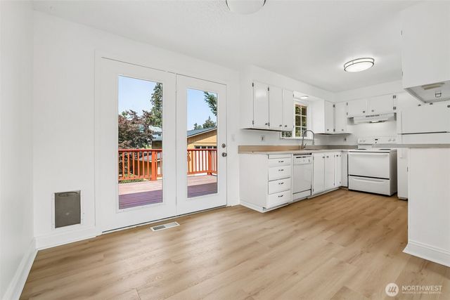 4605 224th Place SW, Mountlake Terrace, WA 98043