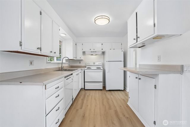 4605 224th Place SW, Mountlake Terrace, WA 98043