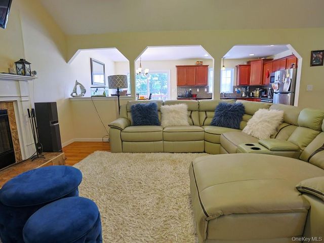 46 Maple Lane, Otisville, NY 10963