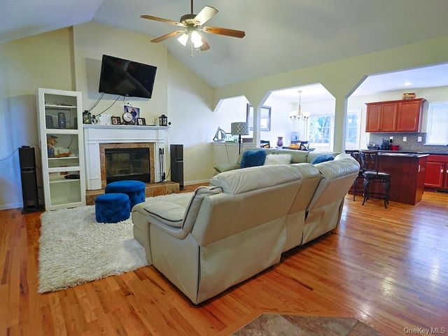 46 Maple Lane, Otisville, NY 10963