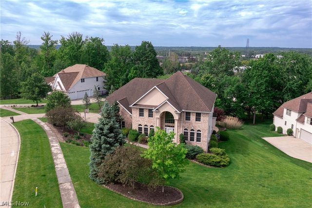 7635 Harley Hills Drive, North Royalton, OH 44133