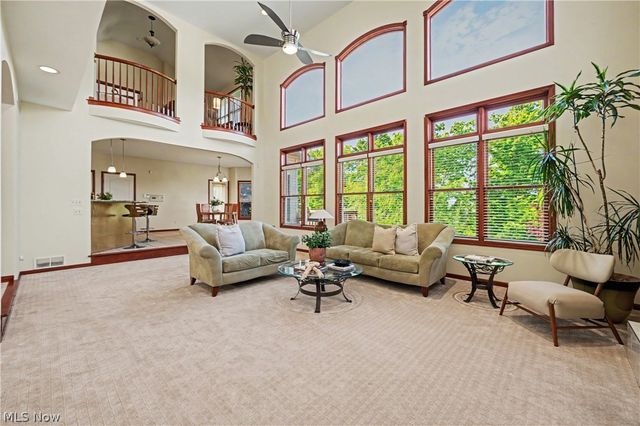 7635 Harley Hills Drive, North Royalton, OH 44133