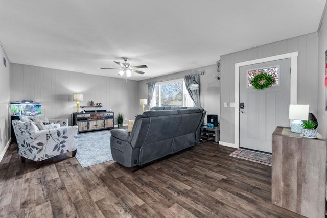 240 Division Street, Forsyth, MO 65653