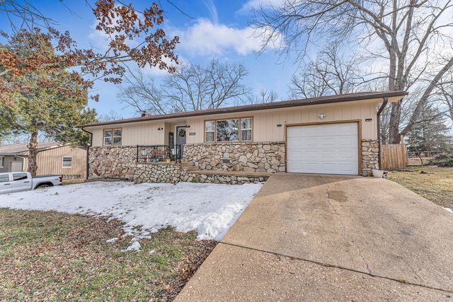 240 Division Street, Forsyth, MO 65653