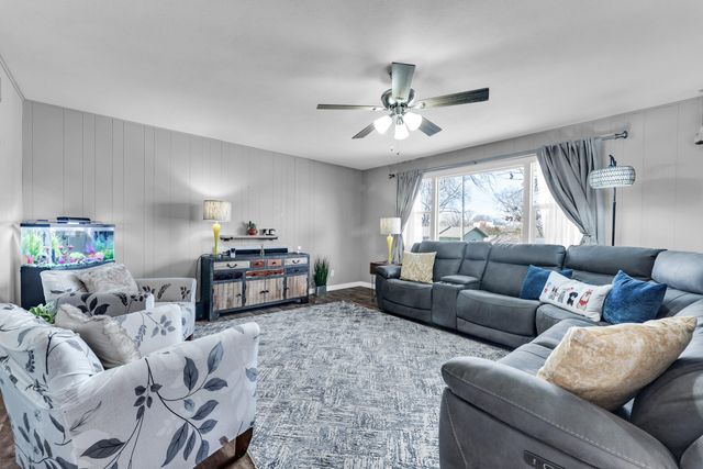 240 Division Street, Forsyth, MO 65653