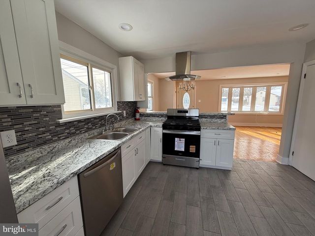 2316 CORBETT RD, Pennsauken, NJ 08109