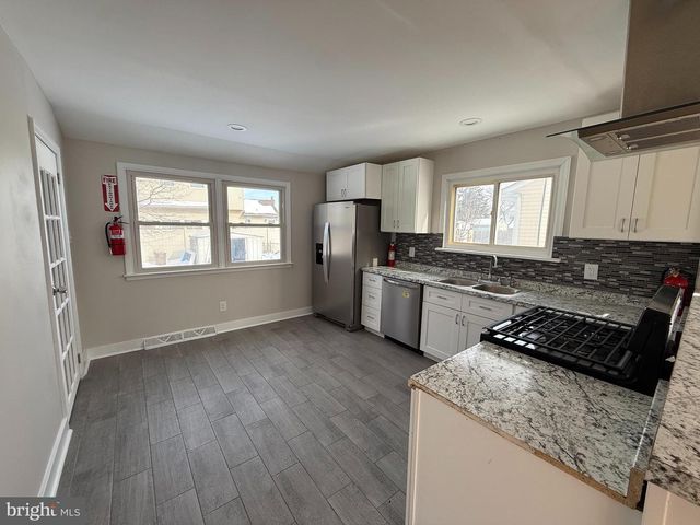 2316 CORBETT RD, Pennsauken, NJ 08109