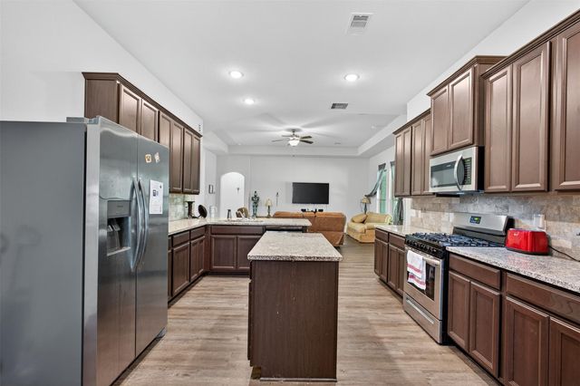 2150 Road 660, Dayton, TX 77535