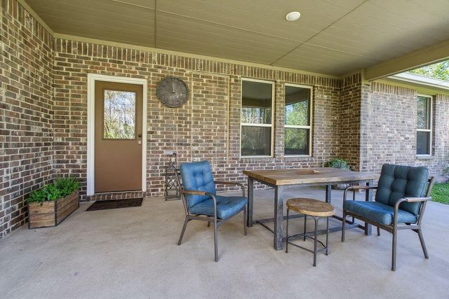 2150 Road 660, Dayton, TX 77535