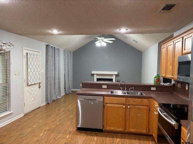 149 Cypress Cove, Holly Lake Ranch, TX 75765