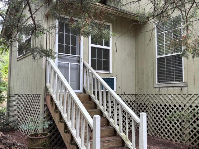 149 Cypress Cove, Holly Lake Ranch, TX 75765