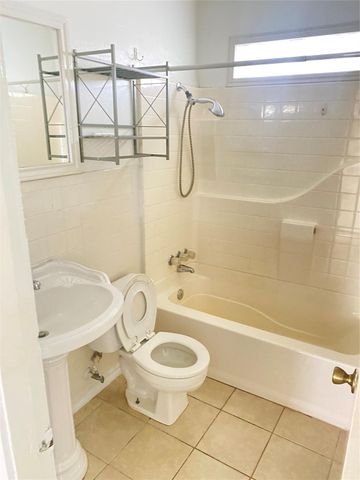 820 W Alabama 14, Houston, TX 77006