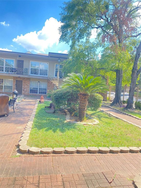 820 W Alabama 14, Houston, TX 77006